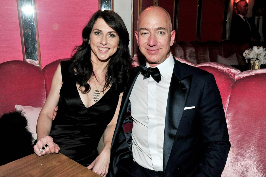 Jeff Bezos and Mackenzie Bezos