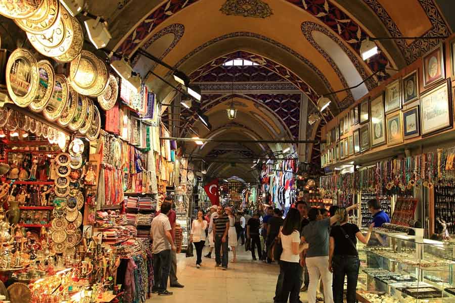 Go for shopping at Chor Bazaar