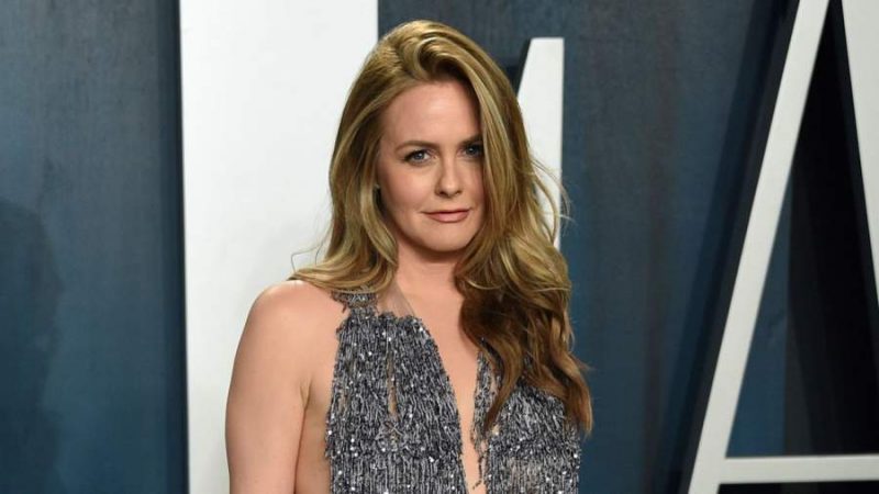 Alicia Silverstone Bio, Early Life, Career, Wife, and All Details