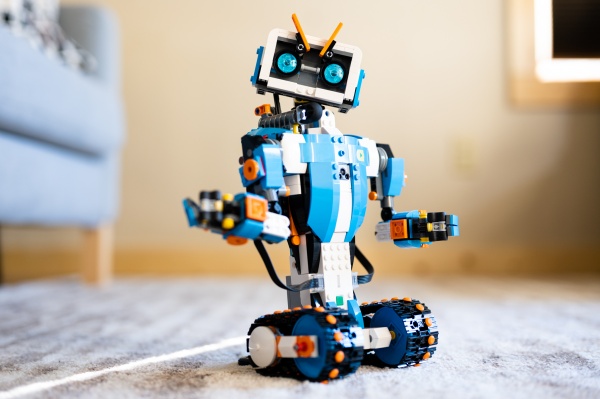 A Buildable Robot