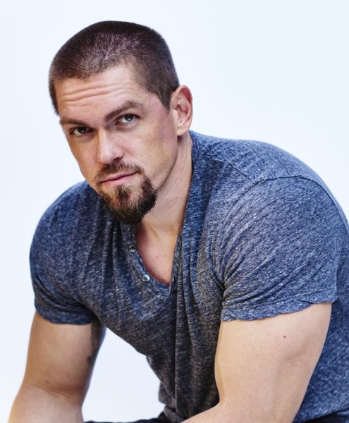 Steve Howey Photo