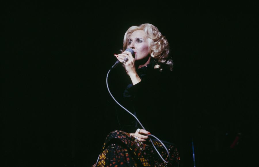 What Are The Mysteries Behind Tammy Wynette’s Death