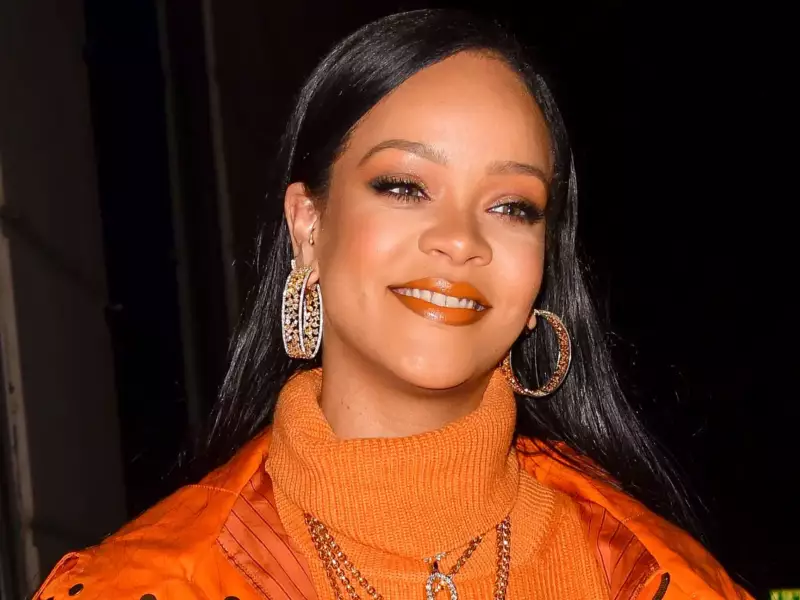 What Perfume Does Rihanna Wear? The Truth Revealed