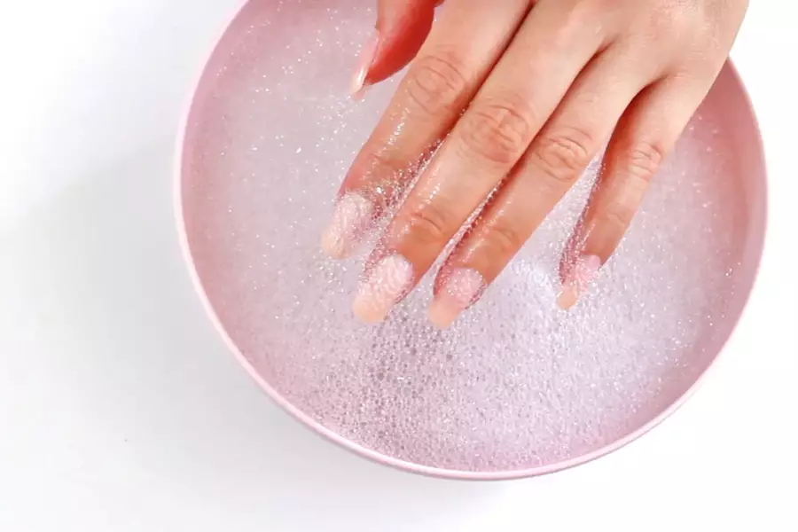 Acetone-Free Nail Paint Remove