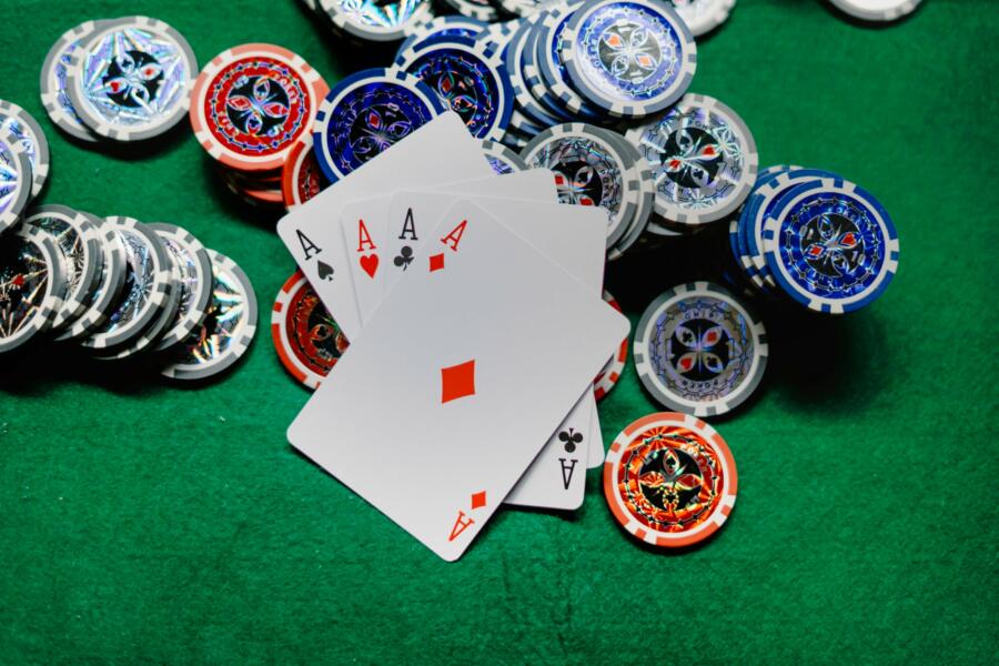 Key Items for the Perfect Poker Set-Up 