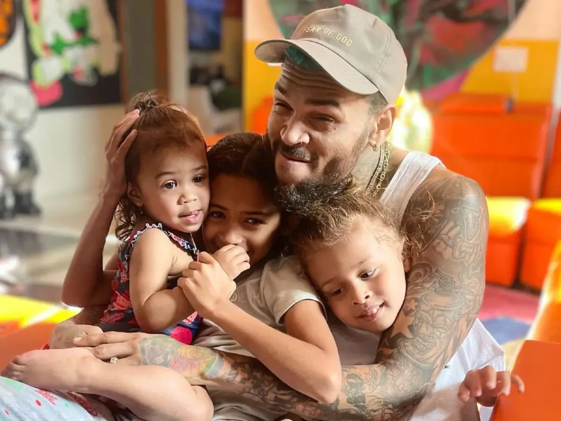 How Many Kids Does Chris Brown Have